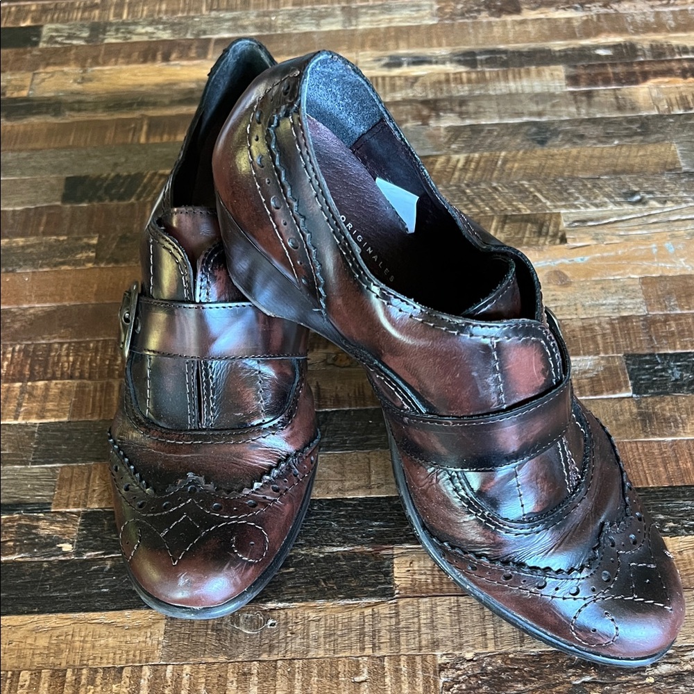 Elegant Brown Leather Ankle Booties